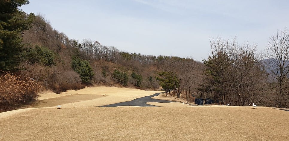 동코스 2번홀 파4 전경
